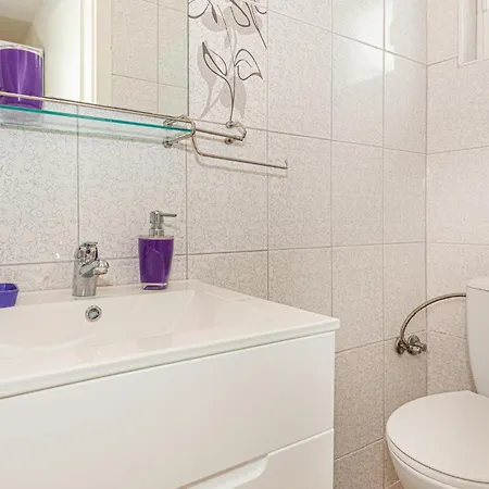 Holiday home 5 Bedroom Lovely In Cista Velika *