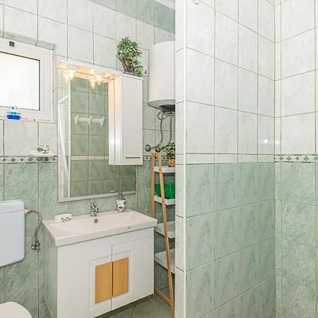 Holiday home 5 Bedroom Lovely In Cista Velika *